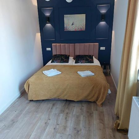 Miodowy Apartament Złotów Exteriér fotografie