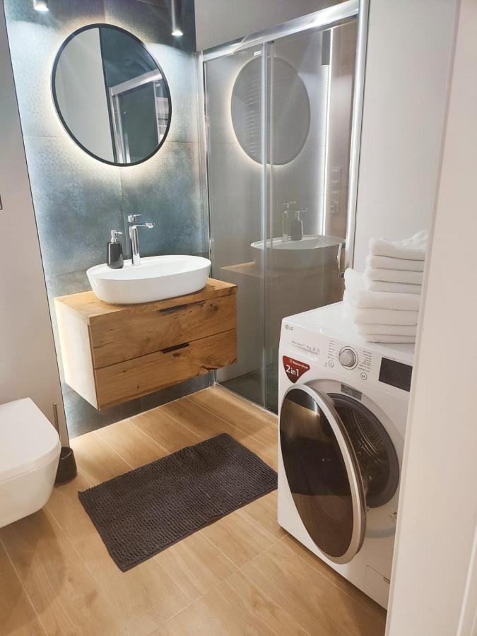 Miodowy Apartament Złotów Exteriér fotografie
