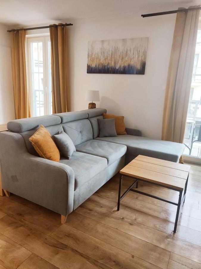 Miodowy Apartament Złotów Exteriér fotografie